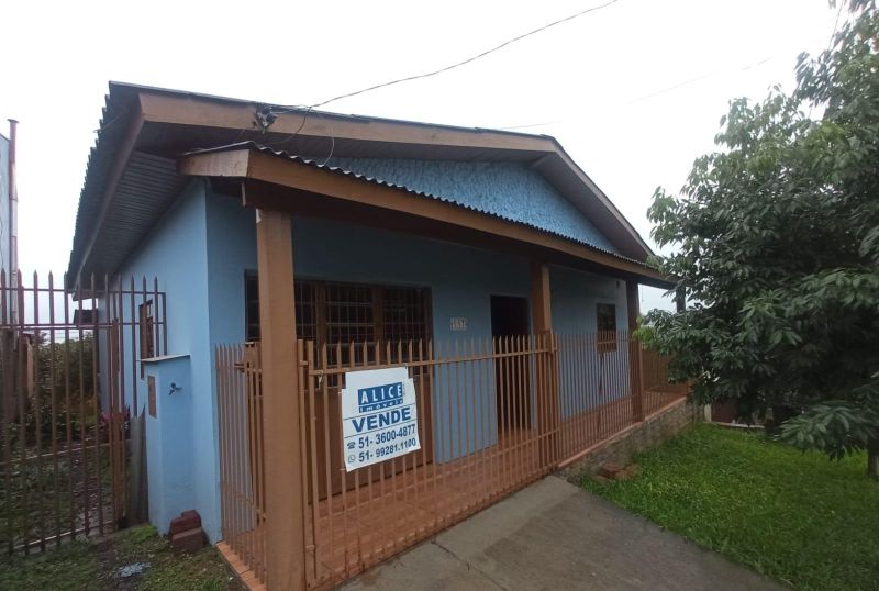 Casa com 3 quartos e 1 banheiro à venda no bairro Funil, Parobe