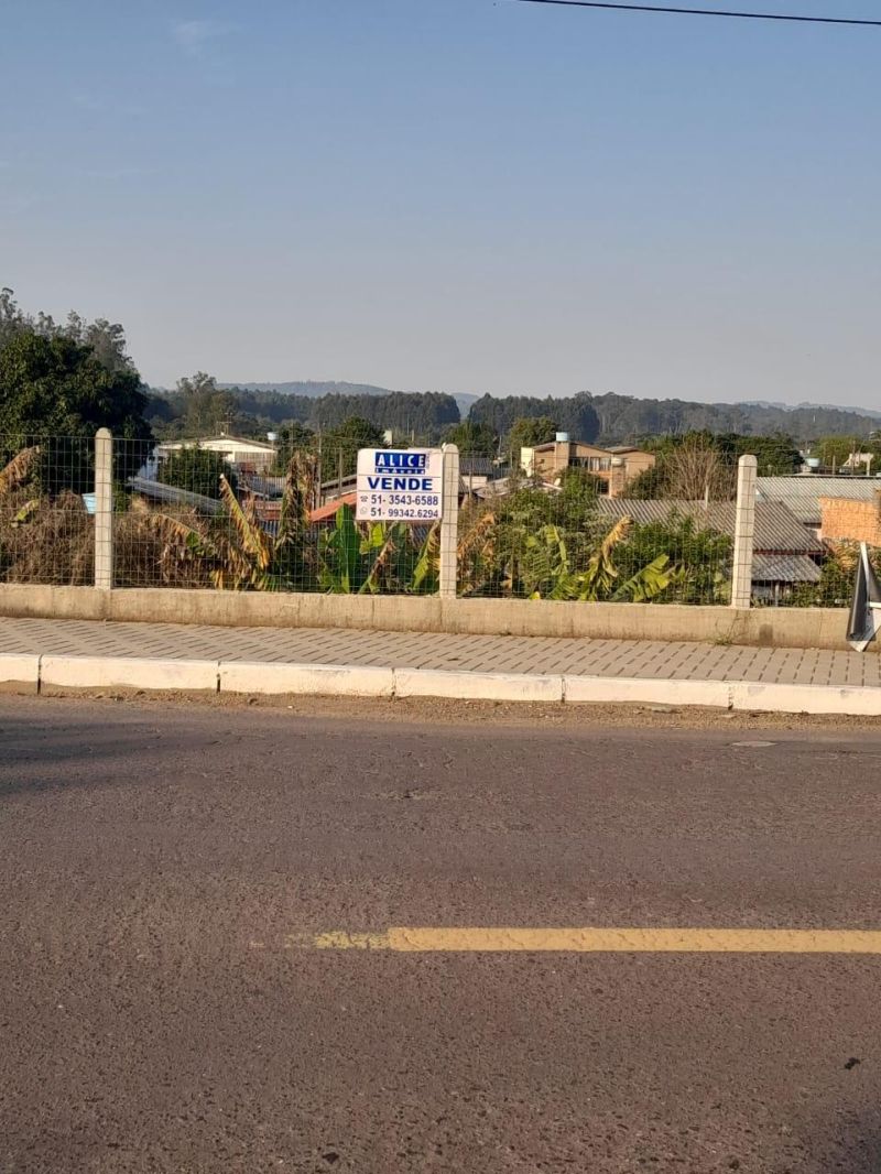 Sala à venda no bairro Guaruja, Parobe