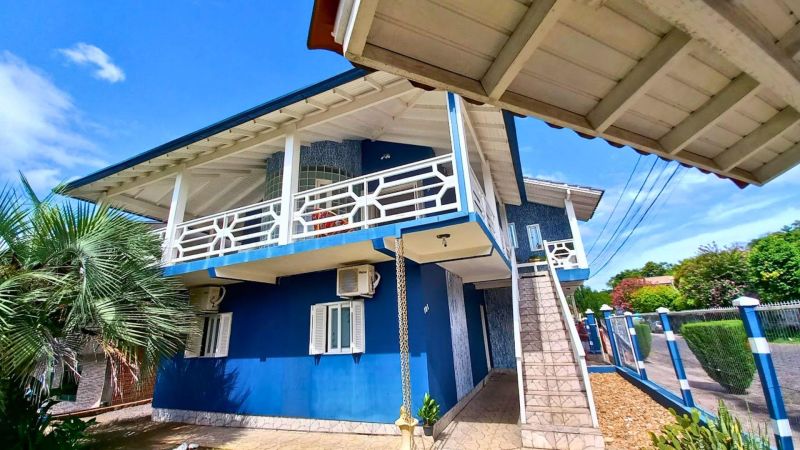 Casa com 3 quartos e 1 banheiro à venda no bairro Guaruja, Parobe
