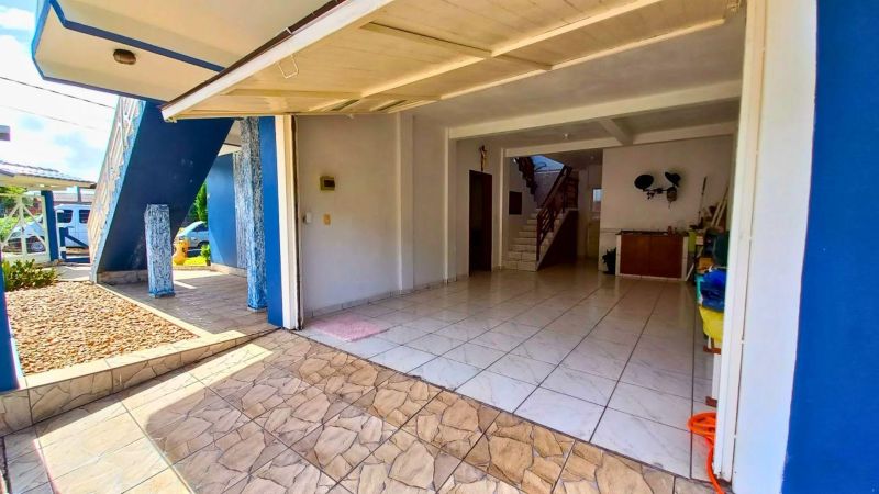 Casa com 3 quartos e 1 banheiro à venda no bairro Guaruja, Parobe