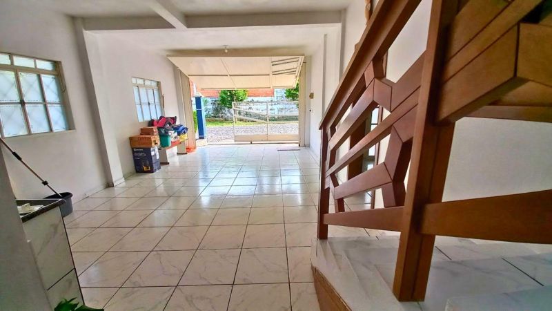 Casa com 3 quartos e 1 banheiro à venda no bairro Guaruja, Parobe