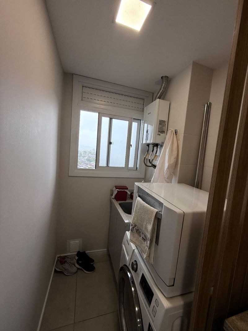 Apartamento com 2 quartos, 2 banheiros e 103m² à venda no bairro Centro, Parobe