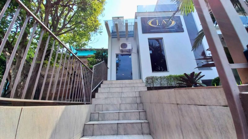Casa com 3 quartos e 5 banheiros à venda no bairro Guaruja, Parobe