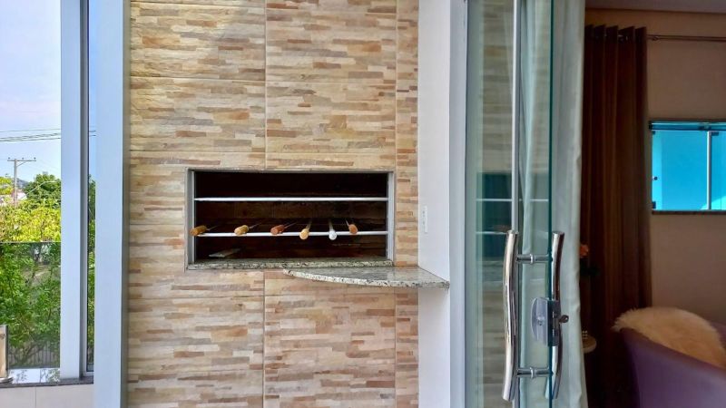 Casa com 3 quartos e 5 banheiros à venda no bairro Guaruja, Parobe