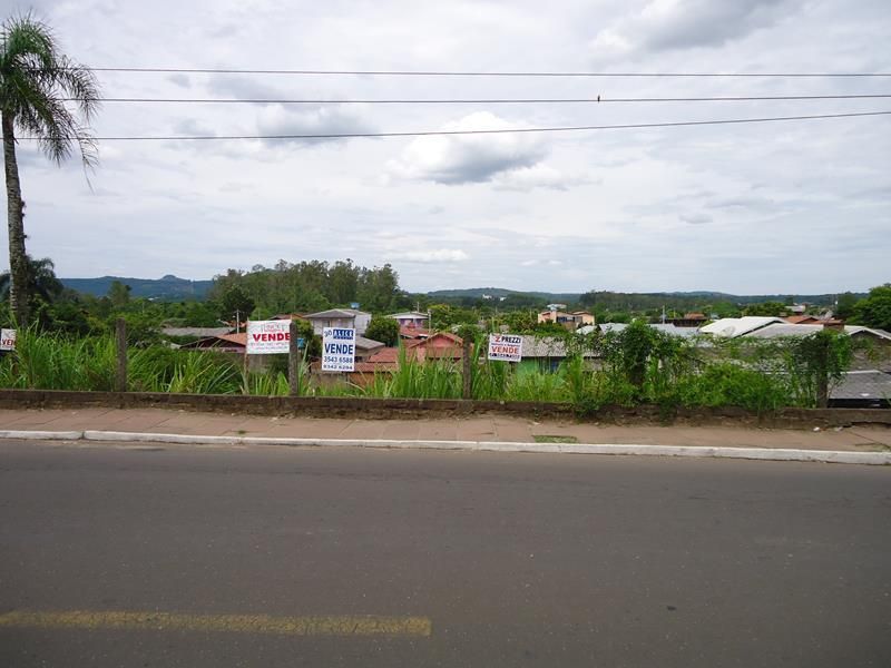 Terreno à venda no bairro Cohab, Parobe