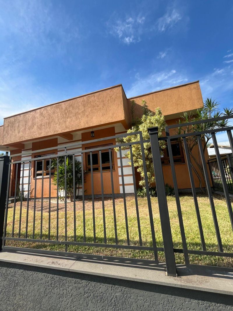 Casa com 2 quartos, 4 banheiros e 269m² à venda no bairro Bom Pastor, Igrejinha