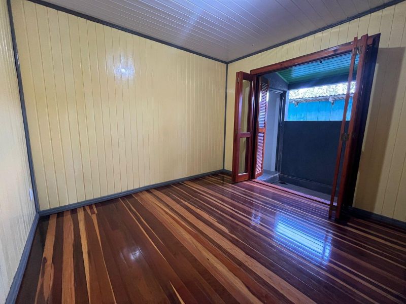 Casa com 2 quartos, 4 banheiros e 269m² à venda no bairro Bom Pastor, Igrejinha