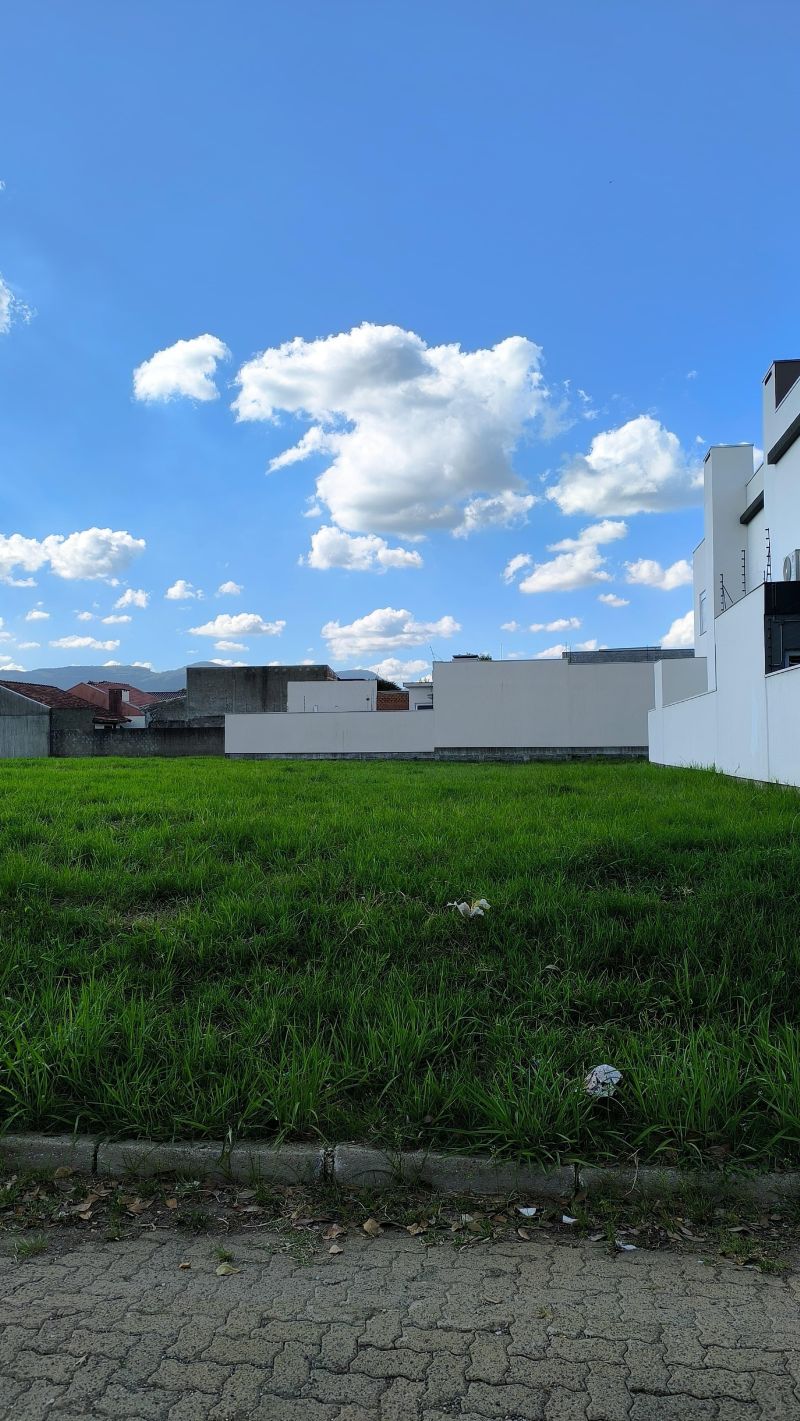 Terreno à venda no bairro 15 de Novembro, Igrejinha