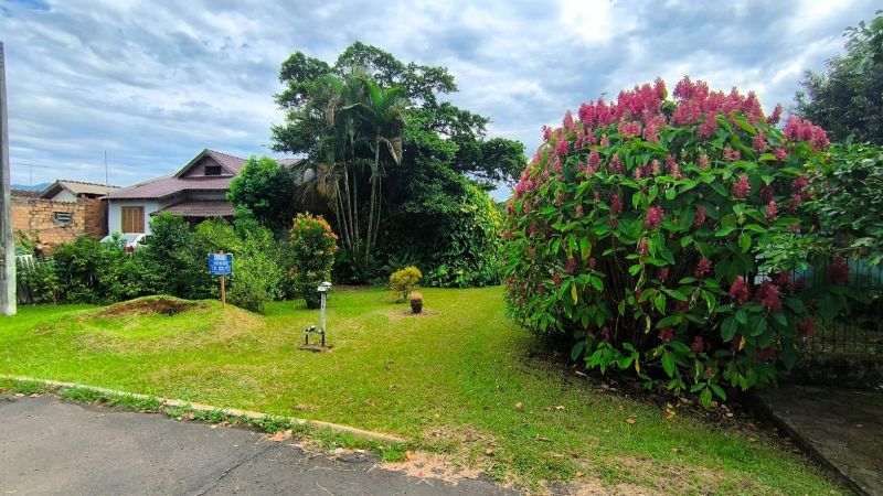 Terreno à venda no bairro 15 de Novembro, Igrejinha