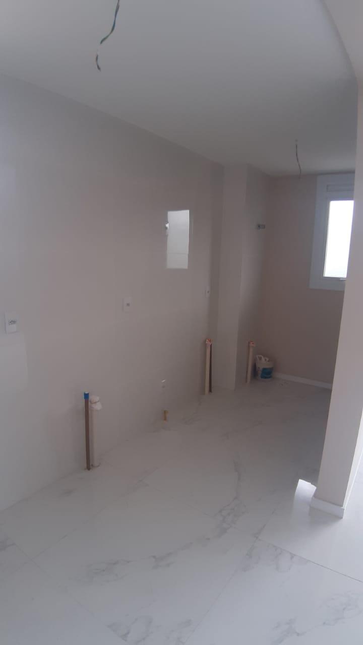 Apartamento com 1 quarto, 2 banheiros e 77m² à venda no bairro Centro, Igrejinha