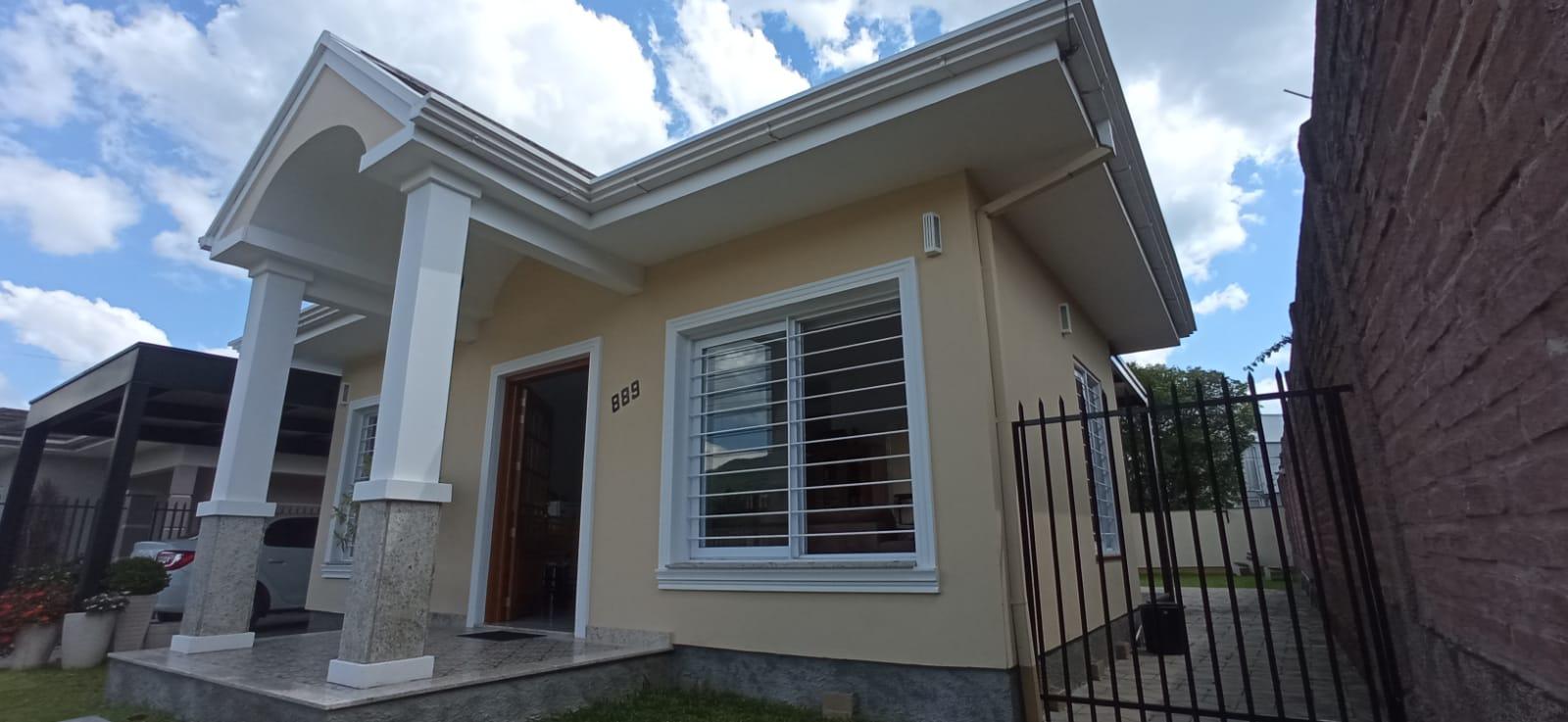 Casa com 2 quartos, 3 banheiros e 161m² à venda no bairro Bom Pastor, Igrejinha