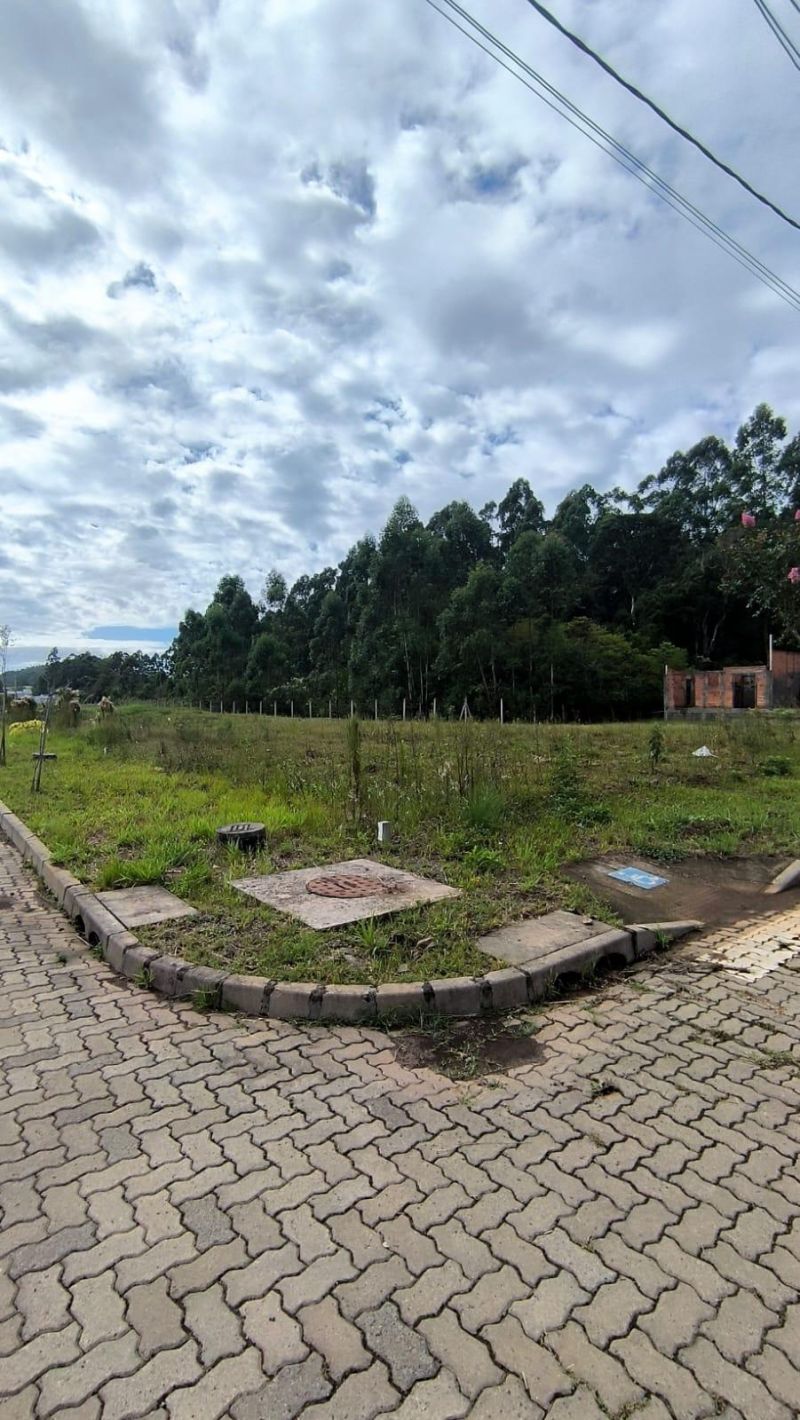 Terreno à venda no bairro Casa de Pedra, Igrejinha
