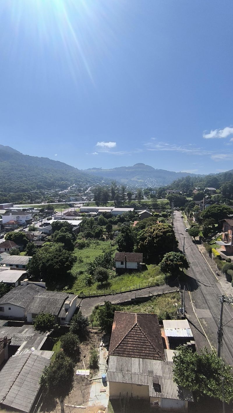 Apartamento com 1 quarto, 2 banheiros e 86m² à venda no bairro Centro, Igrejinha
