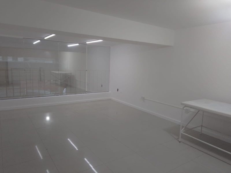 Sala com 1 banheiro e 97m² à venda no bairro Centro, Igrejinha