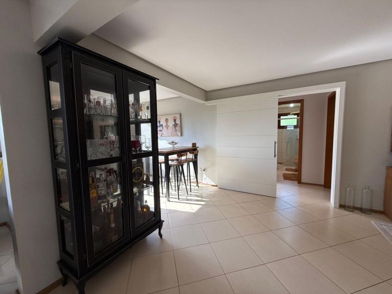 Apartamento com 3 quartos, 2 banheiros e 142m² à venda no bairro Centro, Taquara