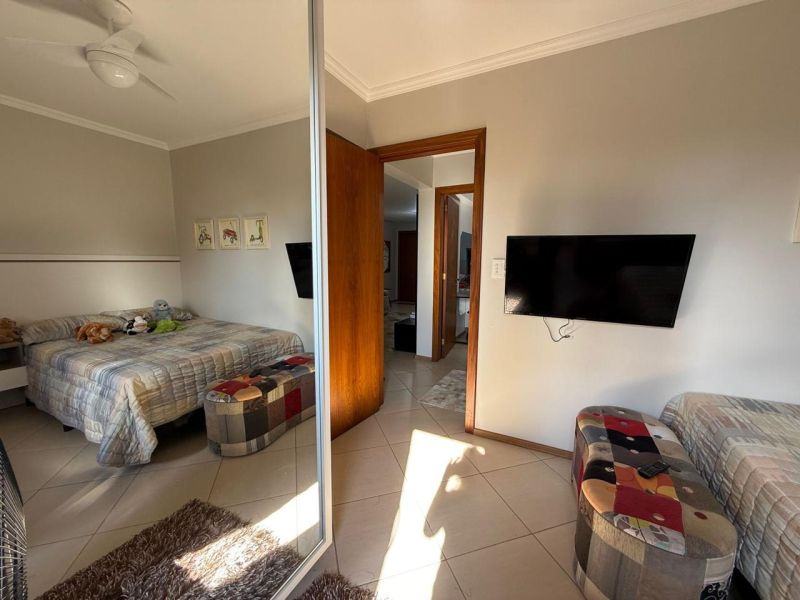 Apartamento com 3 quartos, 2 banheiros e 142m² à venda no bairro Centro, Taquara