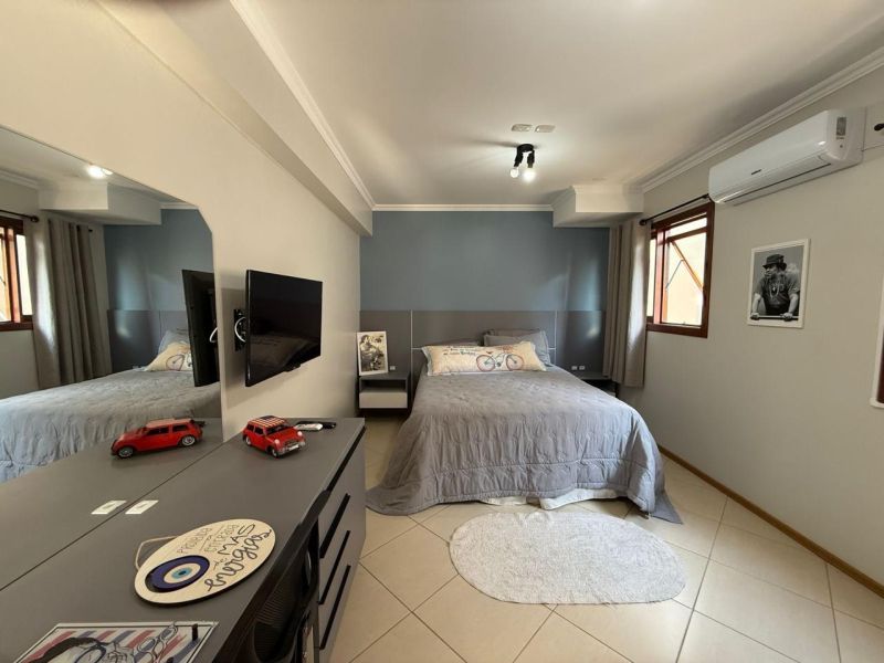 Apartamento com 3 quartos, 2 banheiros e 142m² à venda no bairro Centro, Taquara