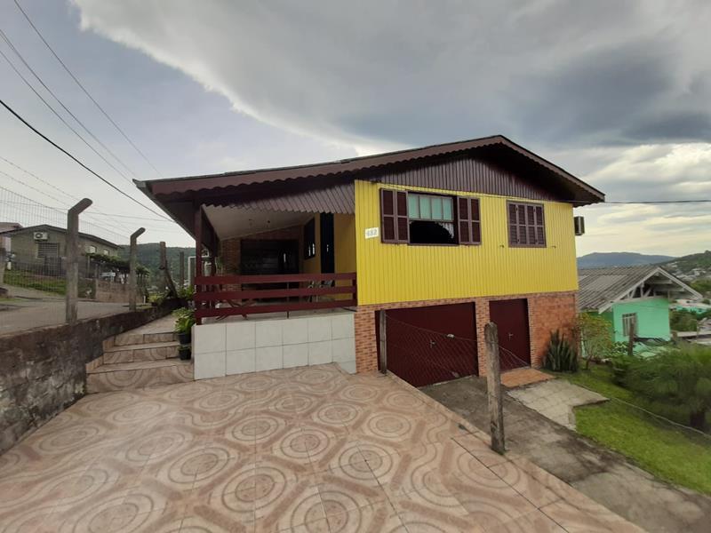Casa com 3 quartos e 1 banheiro à venda no bairro Centro, Parobe