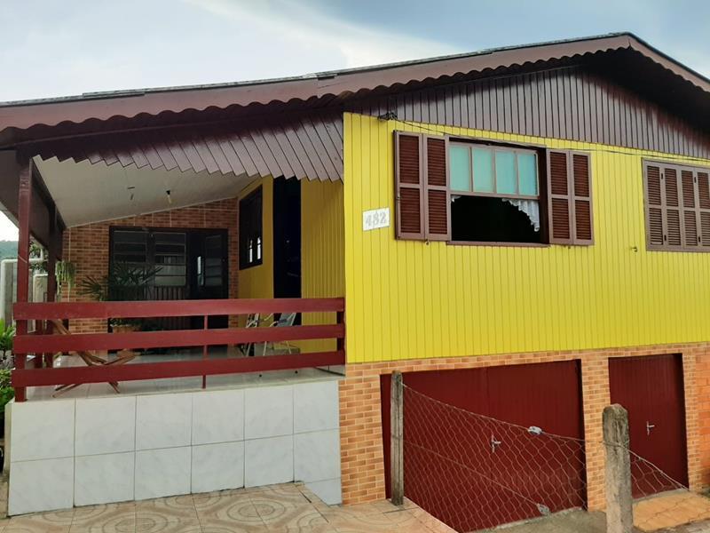 Casa com 3 quartos e 1 banheiro à venda no bairro Centro, Parobe