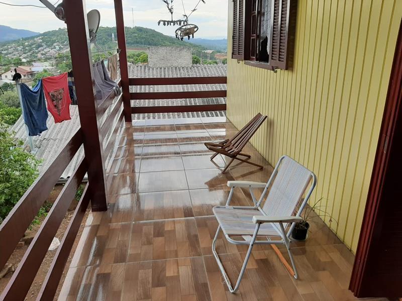 Casa com 3 quartos e 1 banheiro à venda no bairro Centro, Parobe