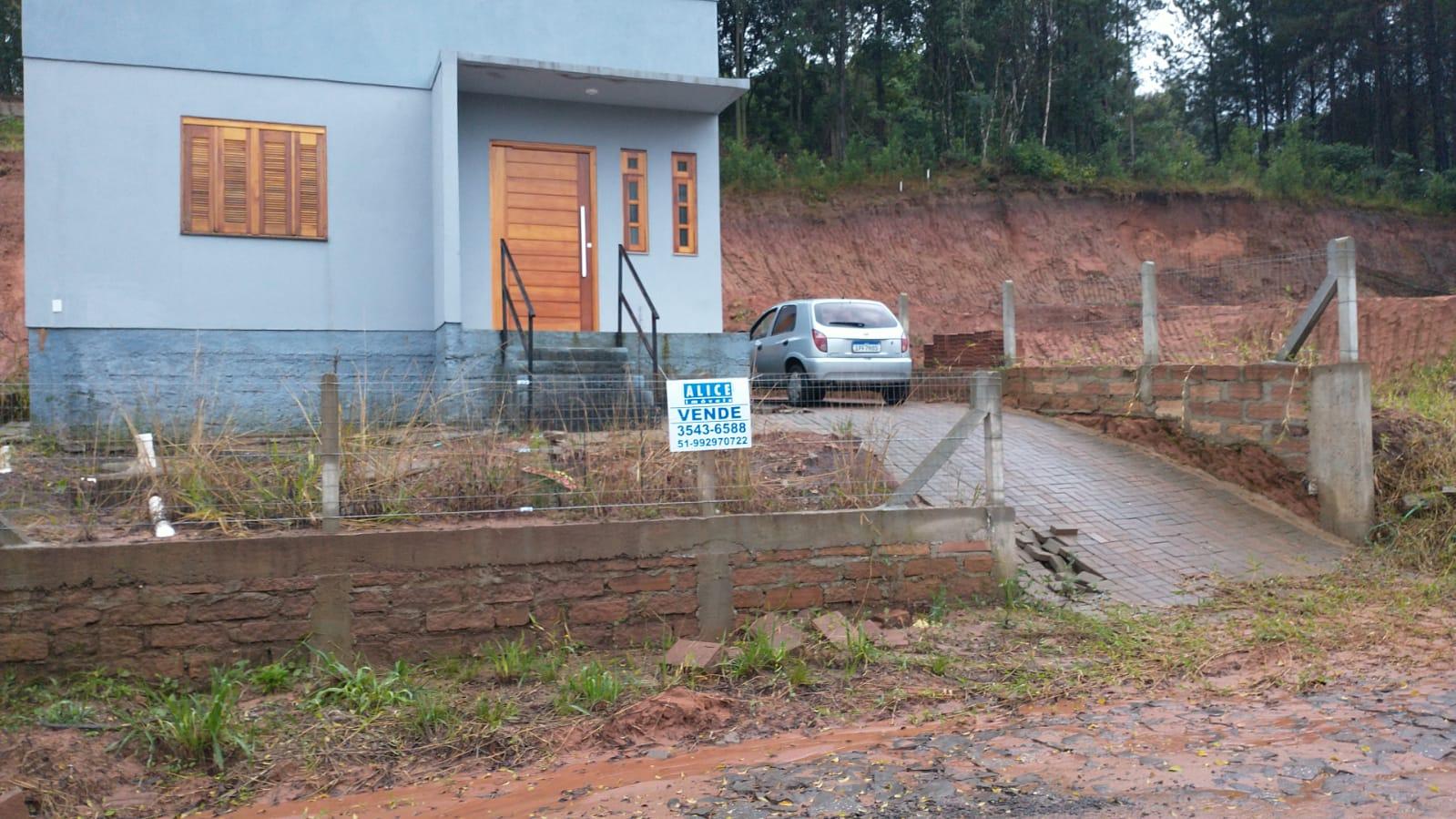 Casa com 2 quartos e 1 banheiro à venda no bairro Nova Parobe, Parobe