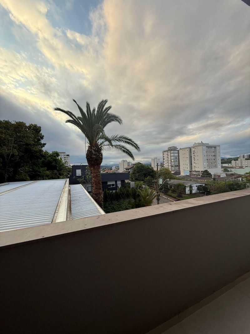 Apartamento com 3 quartos, 3 banheiros e 152m² à venda no bairro Morro do Leoncio, Taquara