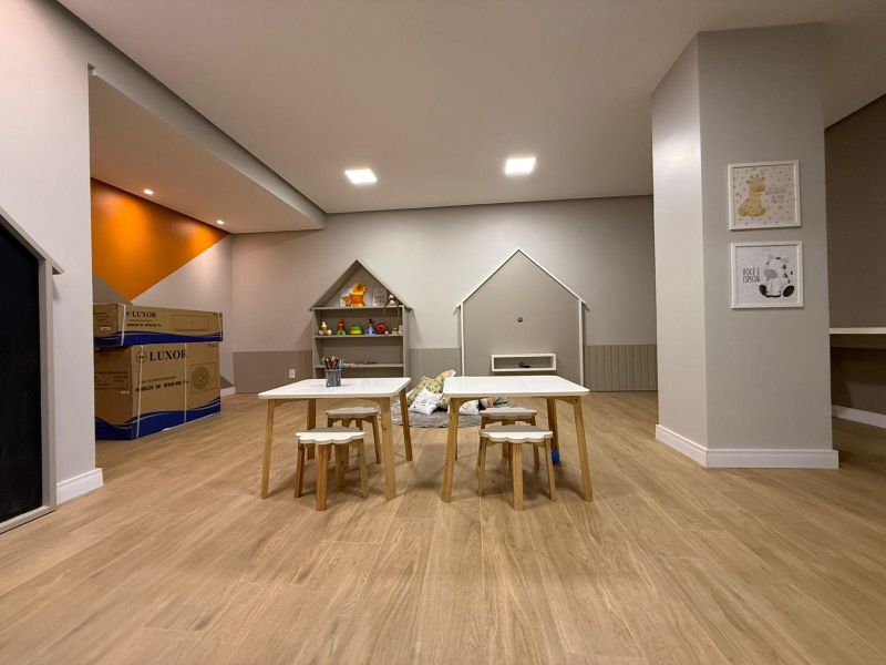 Apartamento com 3 quartos, 3 banheiros e 152m² à venda no bairro Morro do Leoncio, Taquara