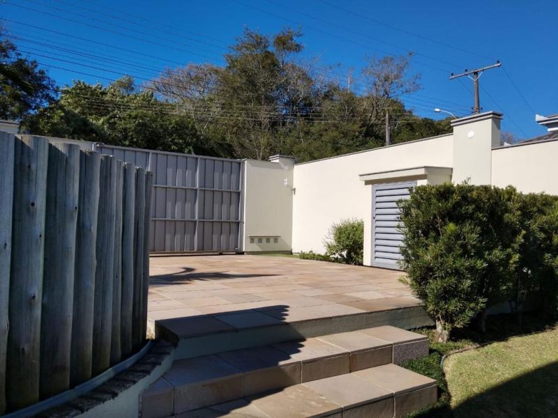 Casa com 2 quartos, 4 banheiros e 395m² à venda no bairro Nossa Senhora de Fatima, Taquara