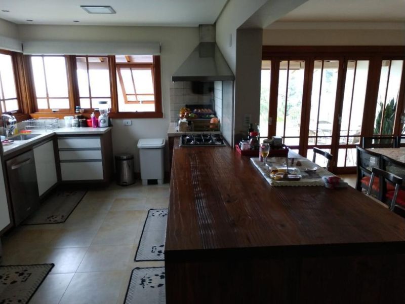 Casa com 2 quartos, 4 banheiros e 395m² à venda no bairro Nossa Senhora de Fatima, Taquara