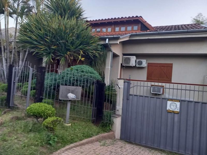 Casa com 2 quartos, 2 banheiros e 246m² à venda no bairro Nossa Sra de Fatima, Taquara