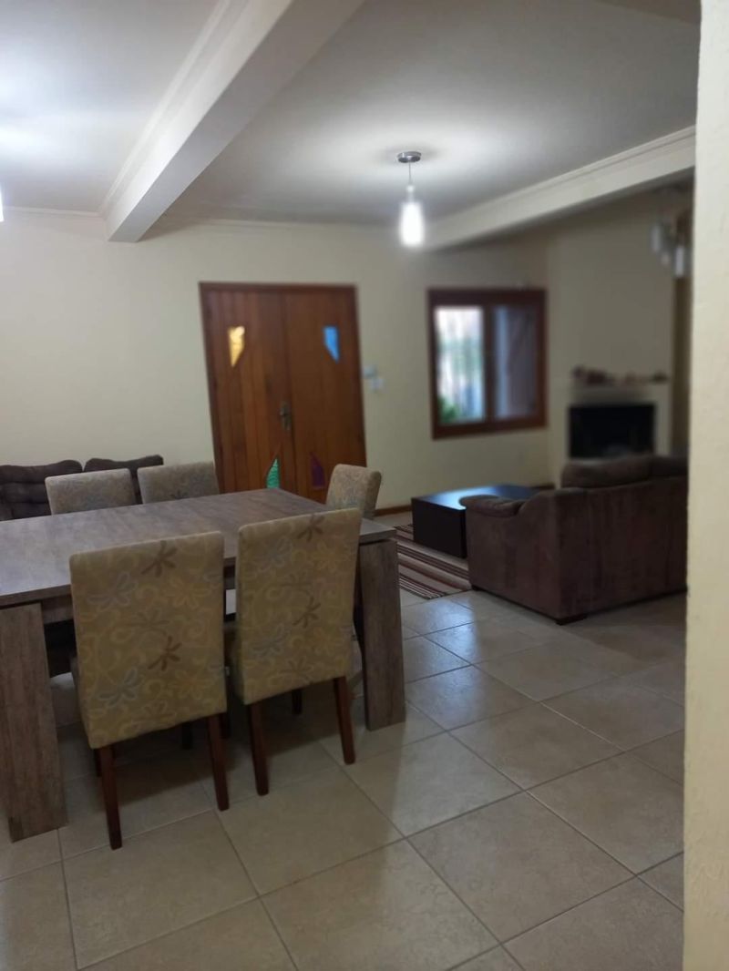 Casa com 2 quartos, 2 banheiros e 246m² à venda no bairro Nossa Sra de Fatima, Taquara