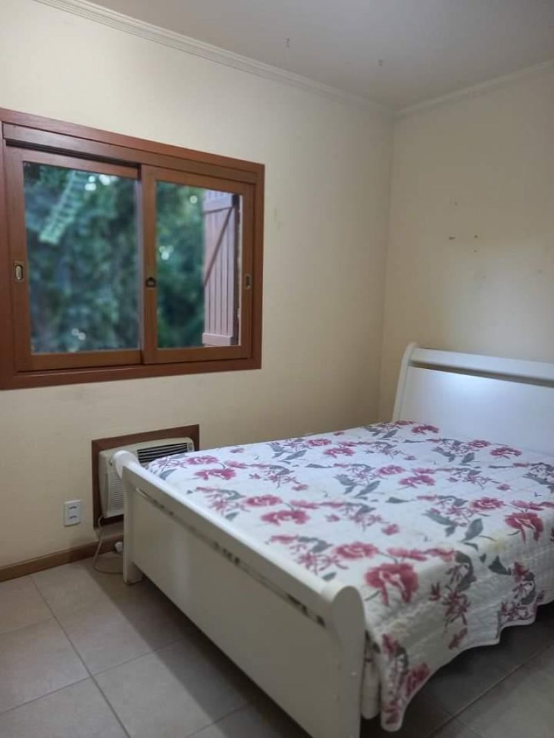 Casa com 2 quartos, 2 banheiros e 246m² à venda no bairro Nossa Sra de Fatima, Taquara