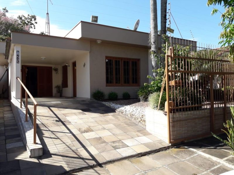 Casa com 3 quartos, 3 banheiros e 170m² à venda no bairro Nossa Senhora de Fatima, Taquara