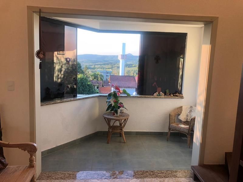 Apartamento com 3 quartos, 3 banheiros e 240m² à venda no bairro Nossa Senhora de Fatima, Taquara