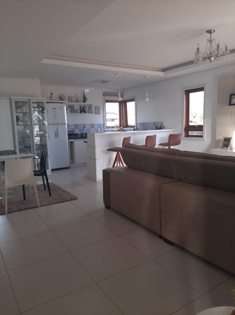 Casa com 3 quartos, 2 banheiros e 173m² à venda no bairro Nossa Senhora de Fatima, Taquara