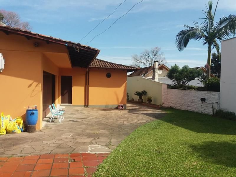 Casa com 3 quartos, 3 banheiros e 200m² à venda no bairro Nossa Senhora de Fatima, Taquara