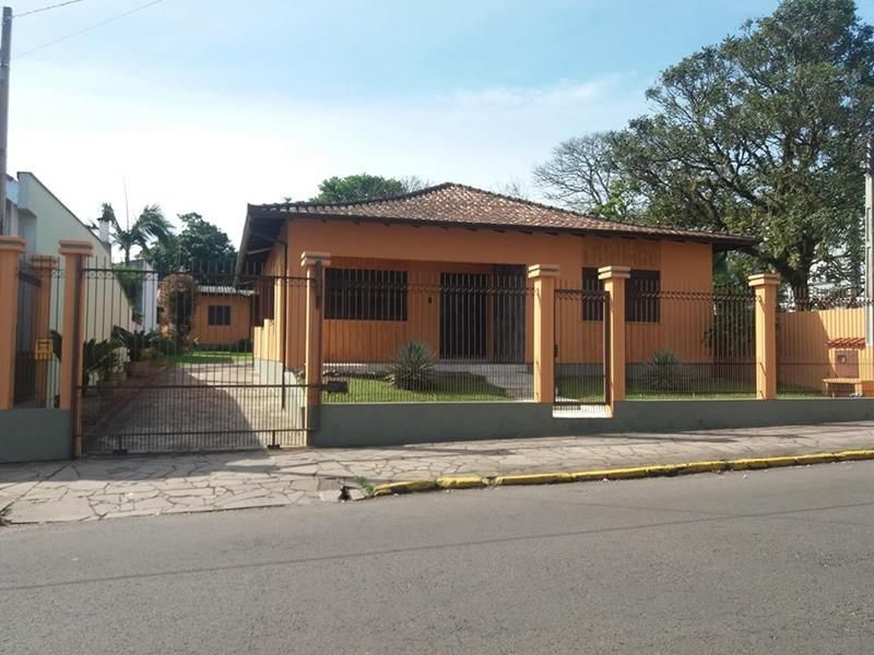 Casa com 3 quartos, 3 banheiros e 200m² à venda no bairro Nossa Senhora de Fatima, Taquara