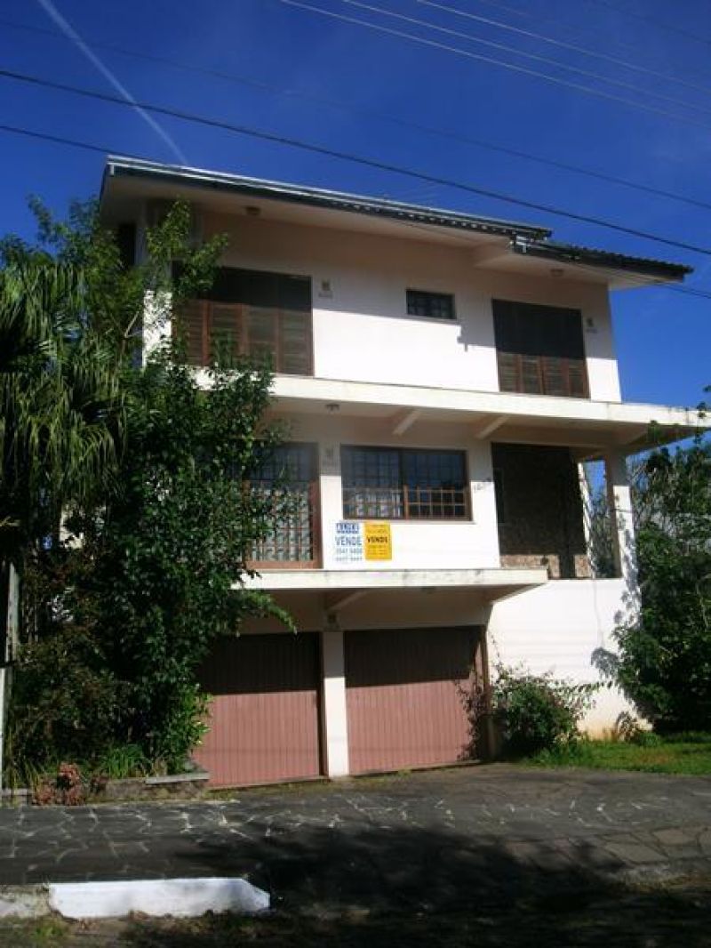 Casa com 5 quartos, 6 banheiros e 300m² à venda no bairro Nossa Senhora de Fatima, Taquara