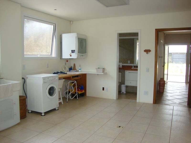 Casa com 3 quartos, 4 banheiros e 677m² à venda no bairro Nossa Senhora de Fatima, Taquara