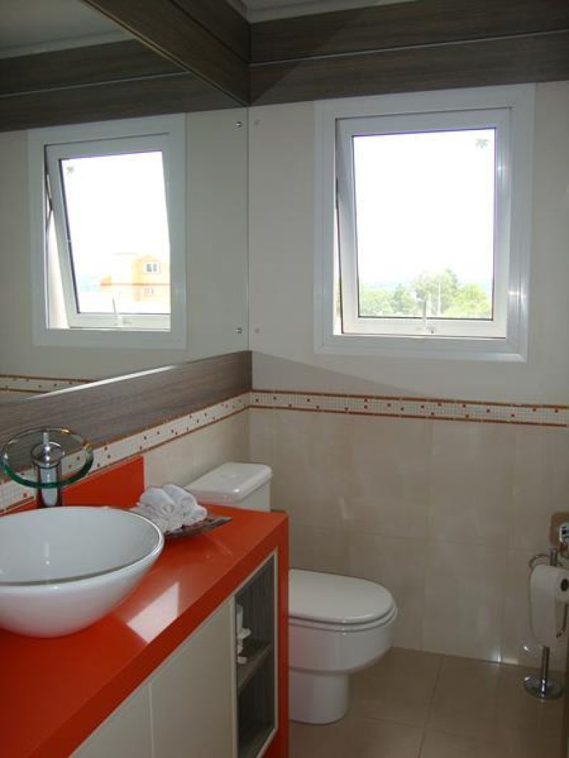 Casa com 3 quartos, 4 banheiros e 677m² à venda no bairro Nossa Senhora de Fatima, Taquara