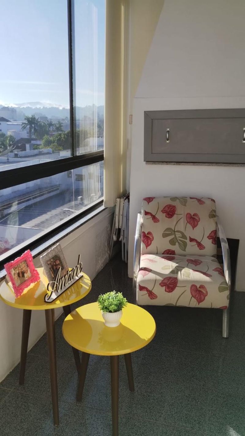 Apartamento com 1 quarto, 1 banheiro e 78m² à venda no bairro Centro, Taquara