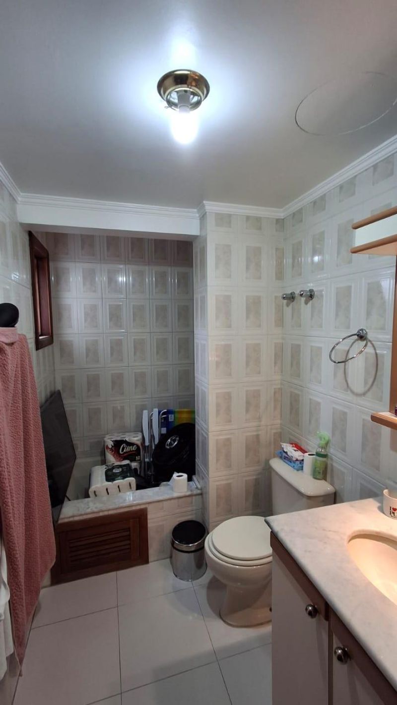 Apartamento com 1 quarto, 2 banheiros e 99m² à venda no bairro Centro, Taquara