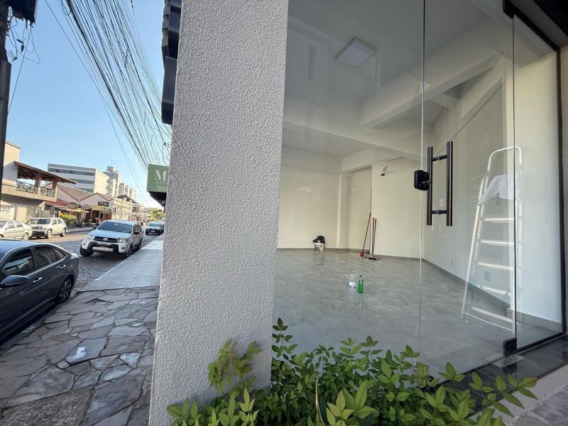 S/Loja com 1 banheiro e 32m² à venda no bairro Petropolis, Taquara