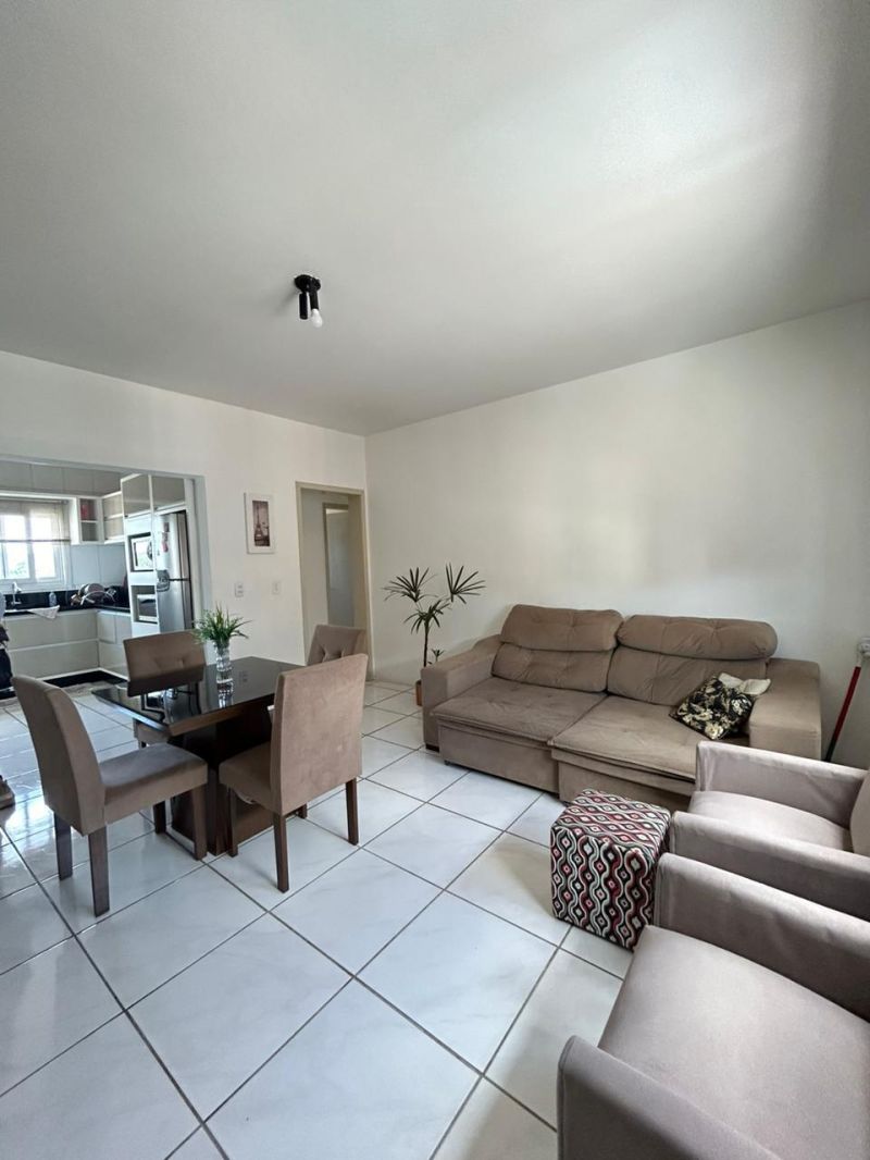 Apartamento com 2 quartos, 1 banheiro e 73m² à venda no bairro Petropolis, Taquara