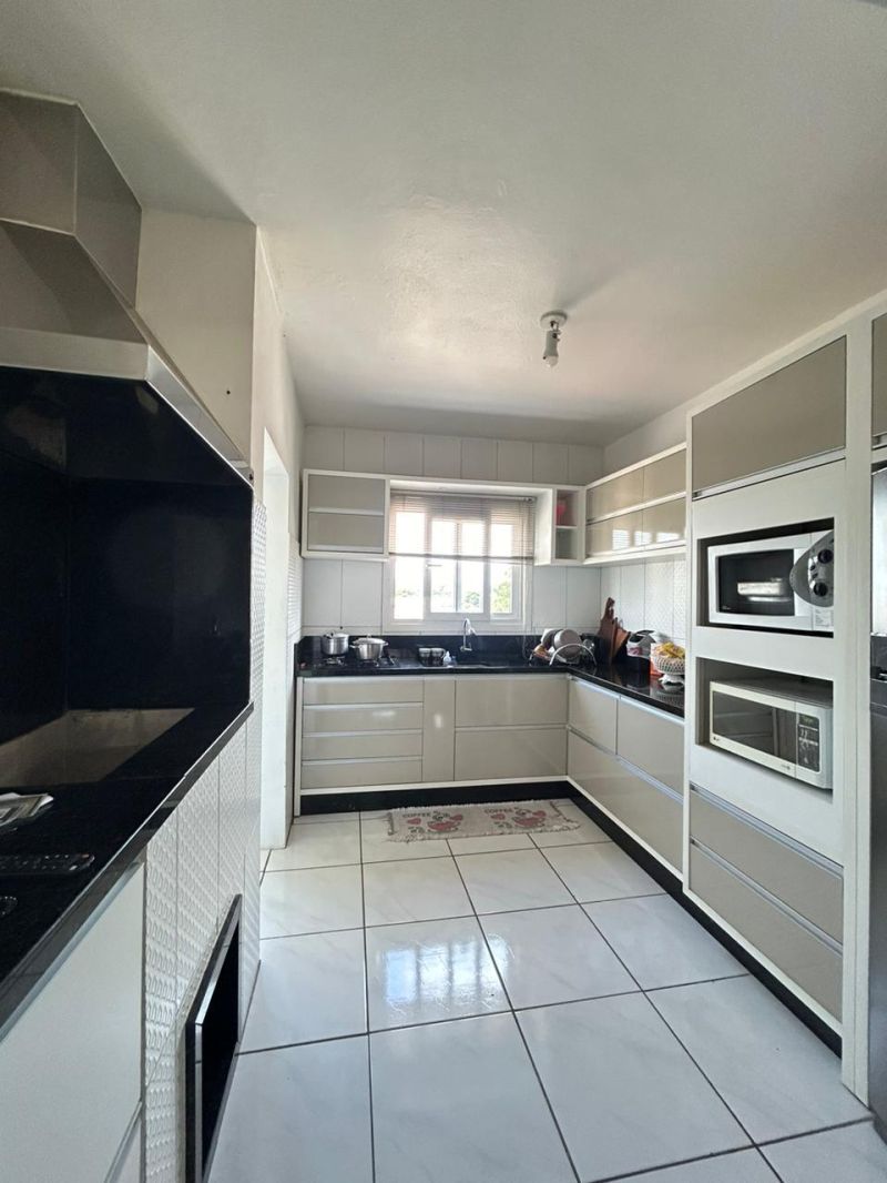 Apartamento com 2 quartos, 1 banheiro e 73m² à venda no bairro Petropolis, Taquara