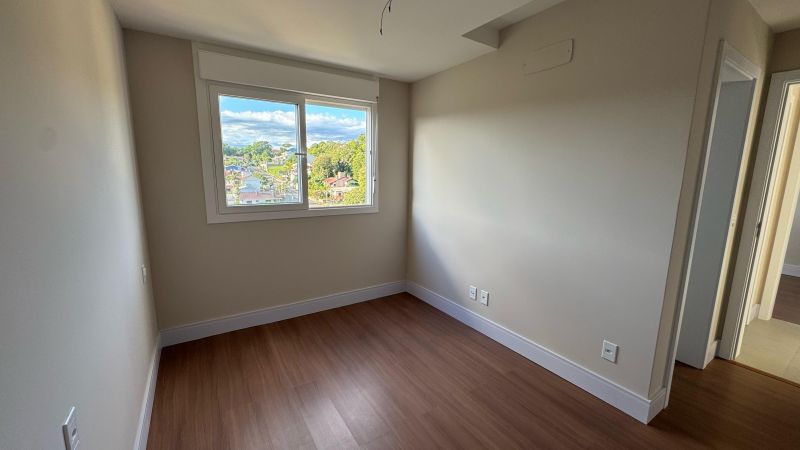 Apartamento com 1 quarto, 2 banheiros e 66m² à venda no bairro Centro, Taquara