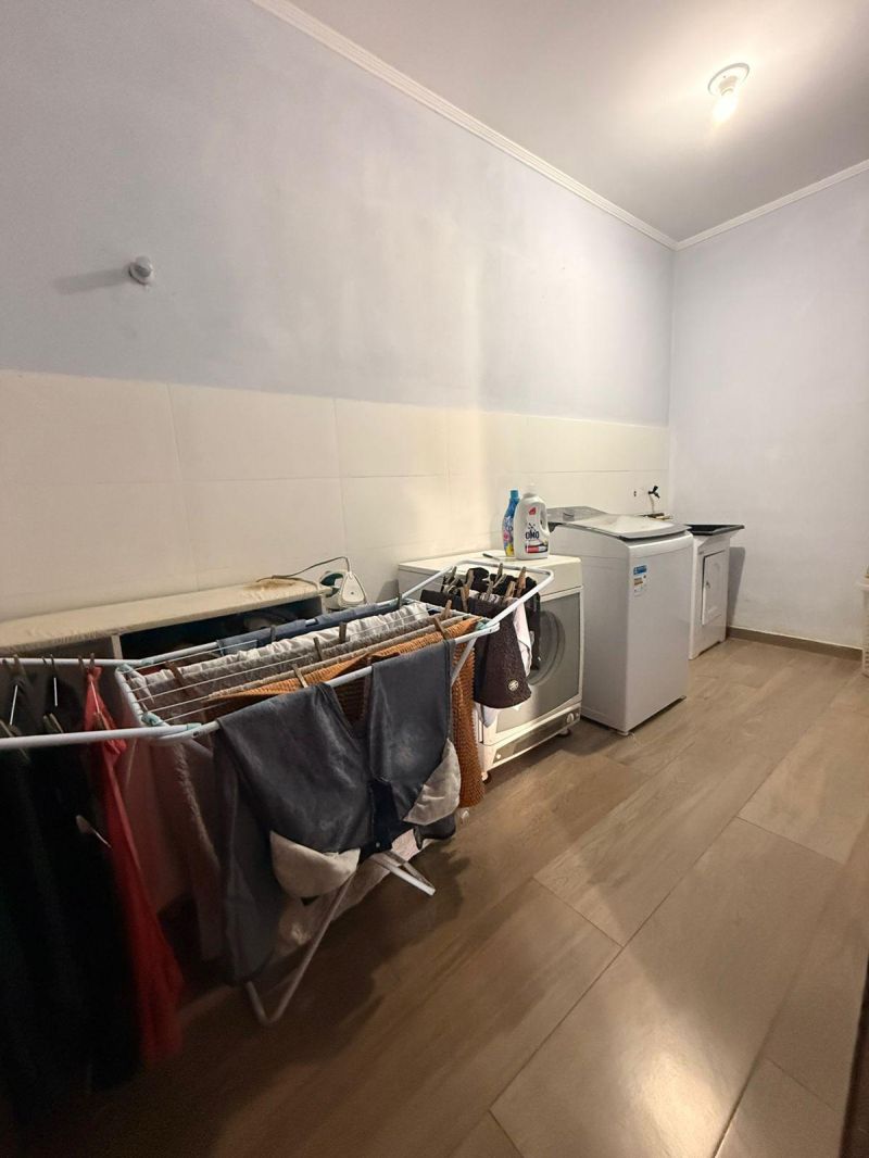 Casa com 3 quartos, 3 banheiros e 272m² à venda no bairro Centro, Igrejinha