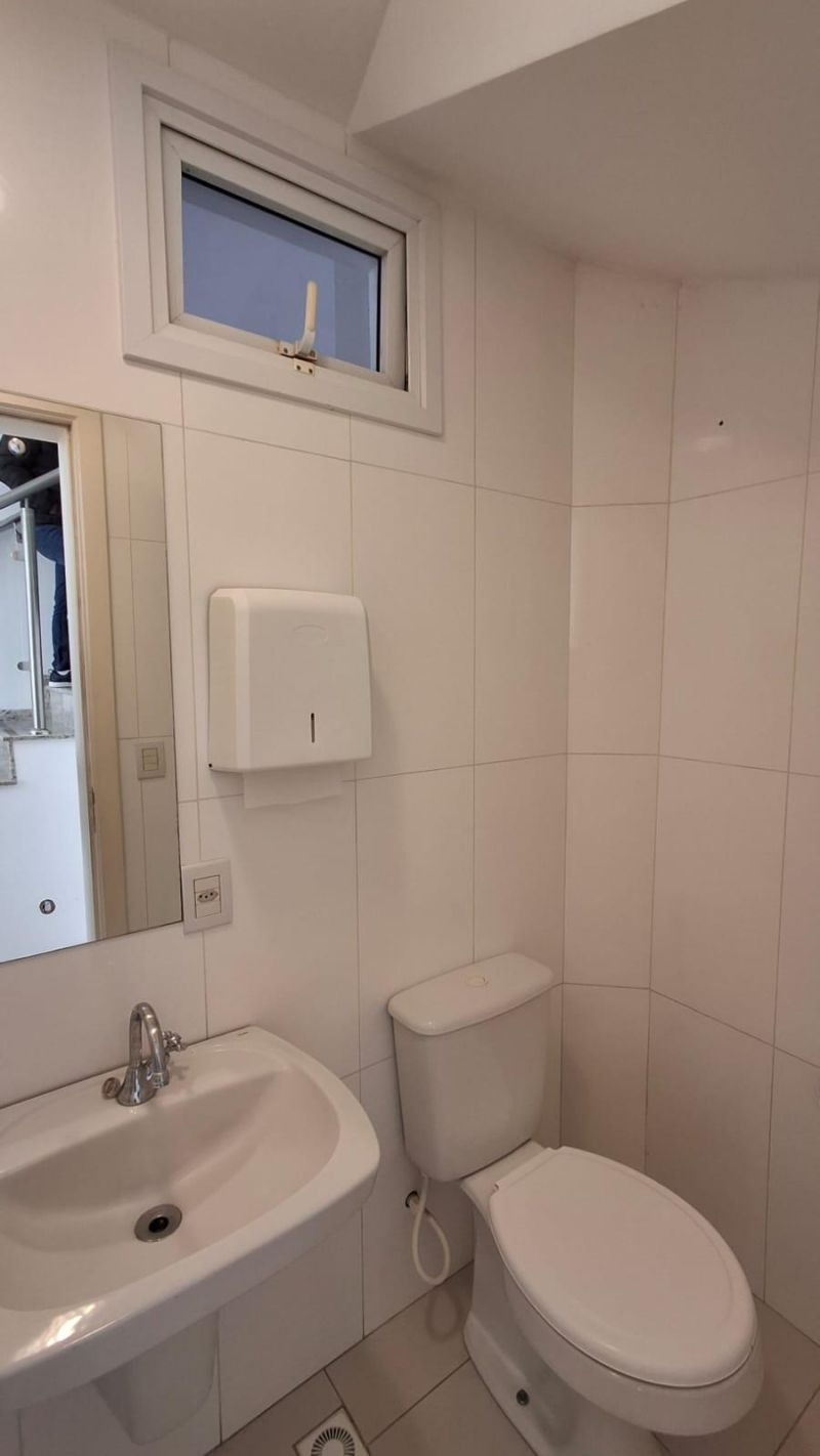 Apartamento com 1 quarto, 3 banheiros e 206m² à venda no bairro Centro, Taquara