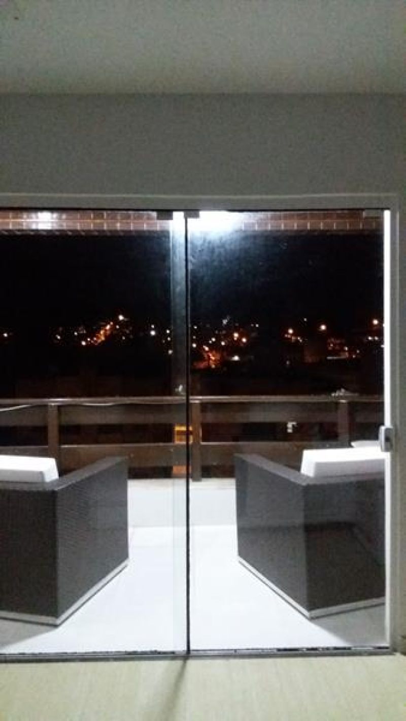 Apartamento com 2 quartos, 2 banheiros e 145m² à venda no bairro Centro, Taquara