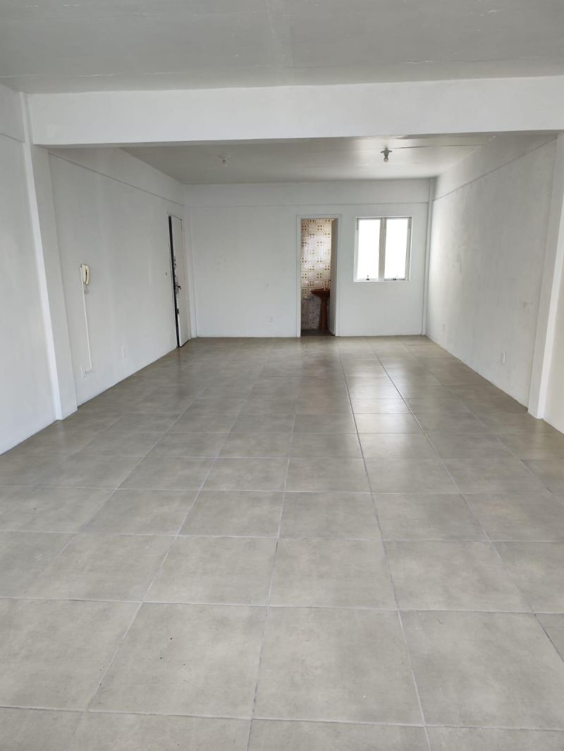 Sala com 1 banheiro e 43m² à venda no bairro Centro, Taquara